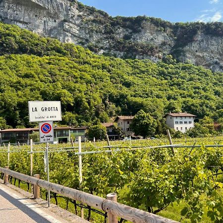 G-House Modernes Apartment Mit Tollem Ausblick Riva del Garda Ngoại thất bức ảnh