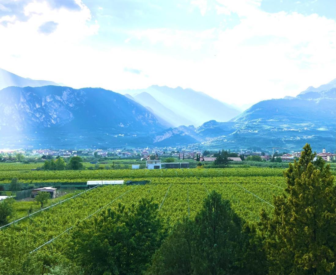 G-House Modernes Apartment Mit Tollem Ausblick Riva del Garda Ngoại thất bức ảnh