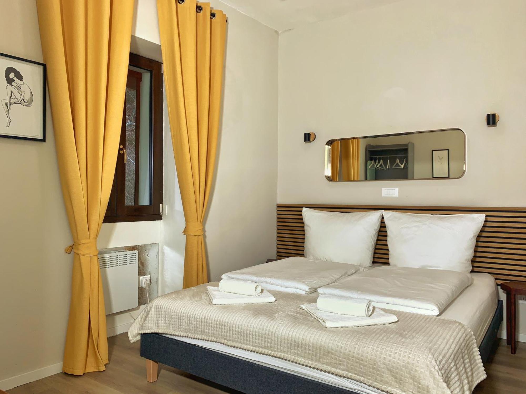 G-House Modernes Apartment Mit Tollem Ausblick Riva del Garda Ngoại thất bức ảnh