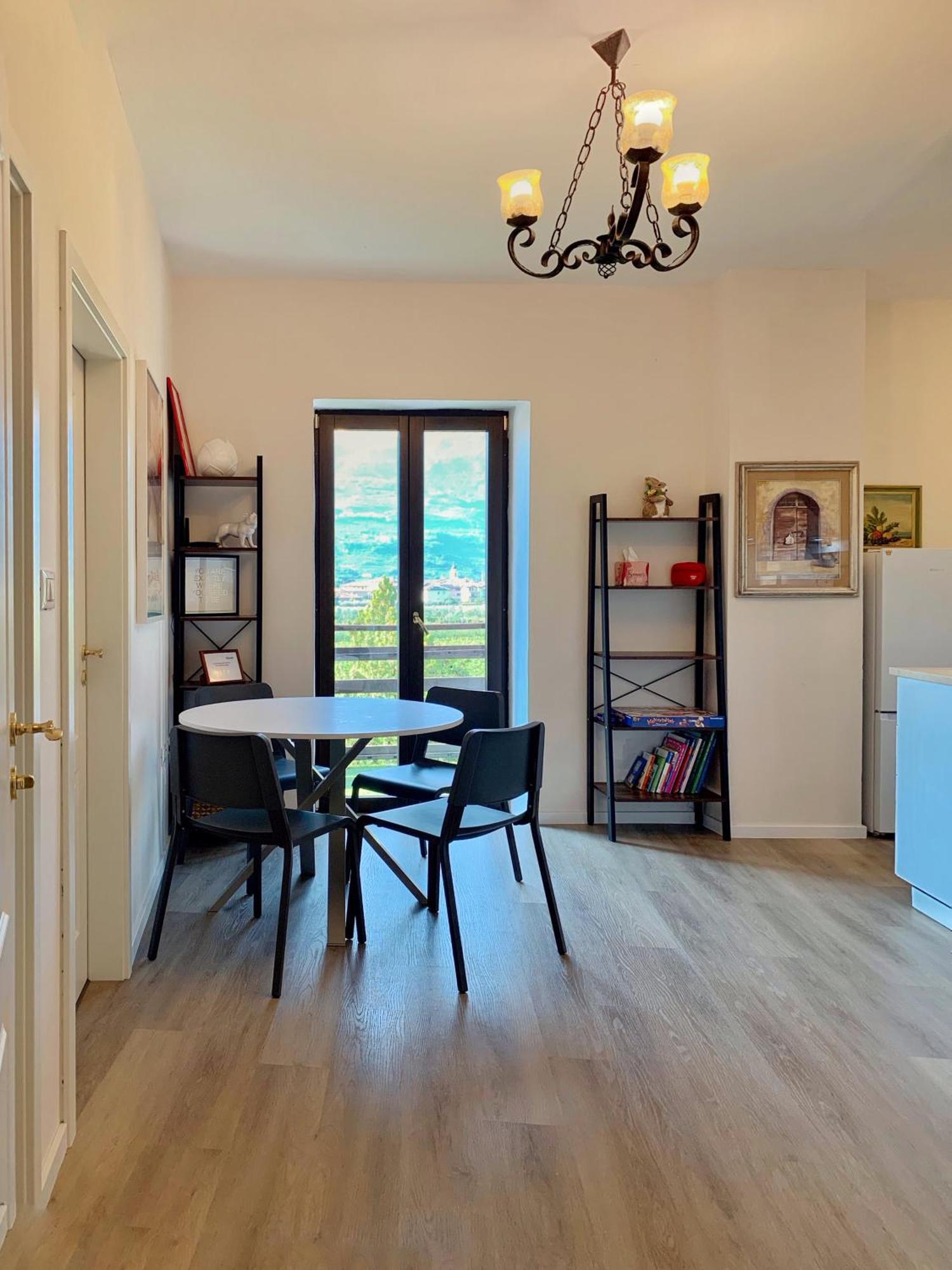 G-House Modernes Apartment Mit Tollem Ausblick Riva del Garda Ngoại thất bức ảnh