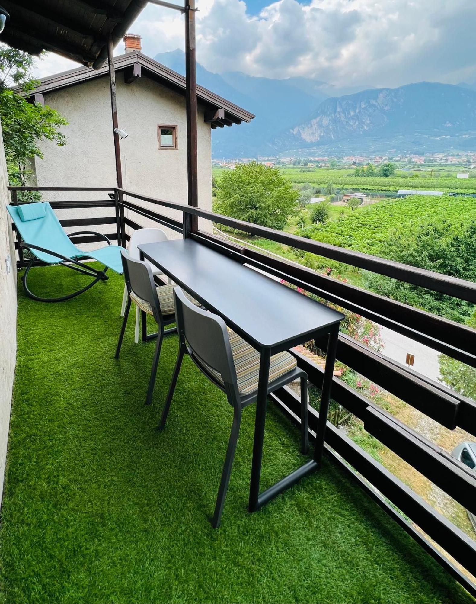 G-House Modernes Apartment Mit Tollem Ausblick Riva del Garda Ngoại thất bức ảnh